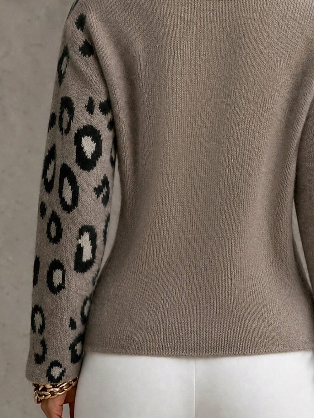 Casual Women's Leopard Print Knit V-Neck Tie Waist Long Sleeve Sweater - Picture 3 of 6